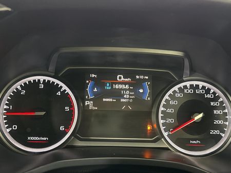2023-Isuzu-D-Max-30-DDI-V-Cross-HR-Auto-Double-Cab_2