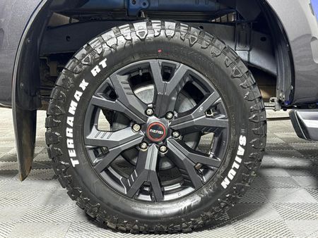 2023-Isuzu-D-Max-30-DDI-V-Cross-HR-Auto-Double-Cab_7