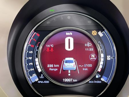 2023-Fiat-500-900T-Dolcevita-Auto_1