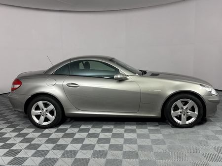 2007-Mercedes-Benz-SLK-200-Kompressor_14