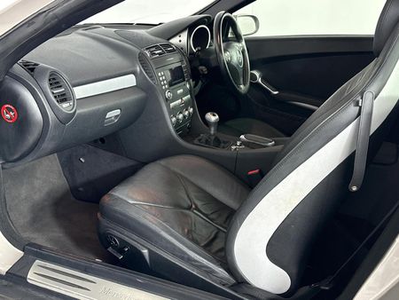 2007-Mercedes-Benz-SLK-200-Kompressor_6