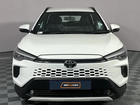 2025-Toyota-Corolla-Cross-18-XS_15