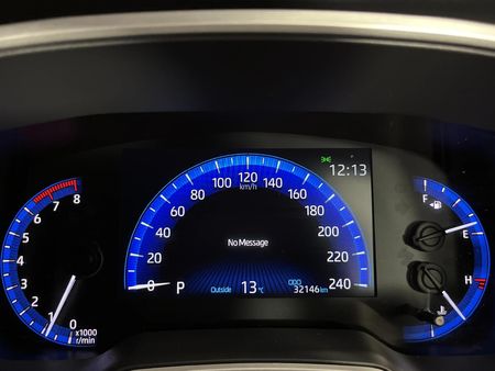 2025-Toyota-Corolla-Cross-18-XS_2