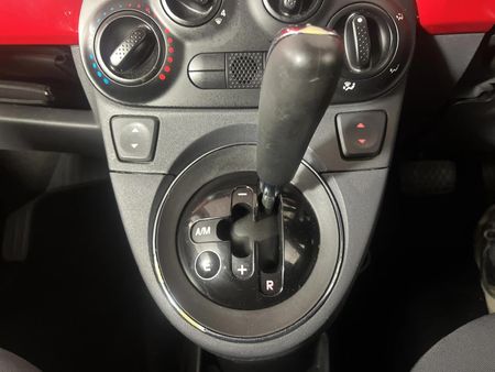 2014-Fiat-500-12_8