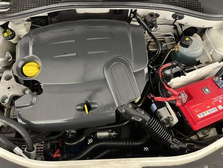 2019-Nissan-NP200-15-dCi-Safety-Pack_8
