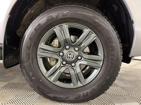 2024-Toyota-Hilux-24-GD-6-Raised-Body-Raider-Double-Cab_5