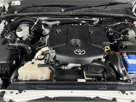 2021-Toyota-Fortuner-28-GD-6-4x4-VX-Auto_13