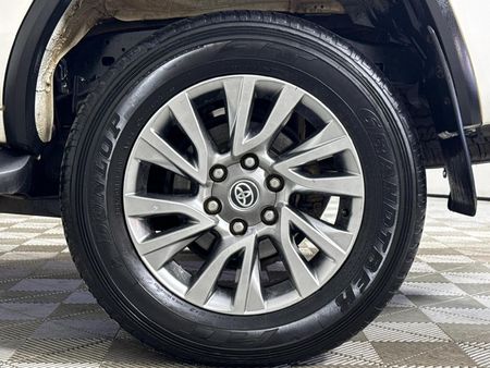 2021-Toyota-Fortuner-28-GD-6-4x4-VX-Auto_6