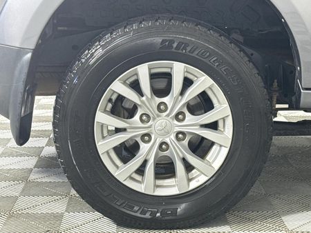 2016-Mitsubishi-Pajero-Sport-25D-4x4-Auto_7
