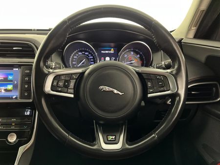 2016-Jaguar-XE-20D-R-Sport-Auto_13