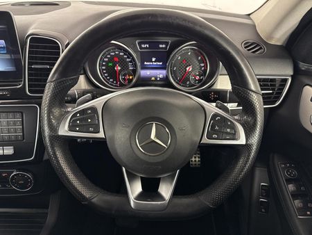 2016-Mercedes-Benz-GLE-350d-4Matic_12