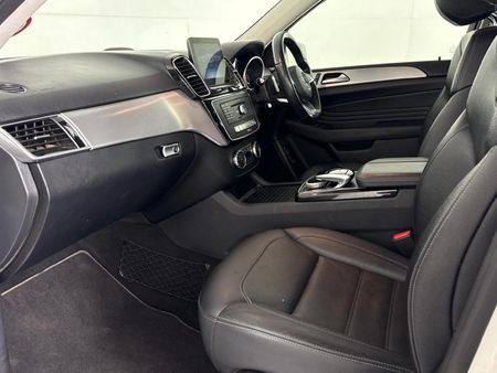 2016-Mercedes-Benz-GLE-350d-4Matic_8