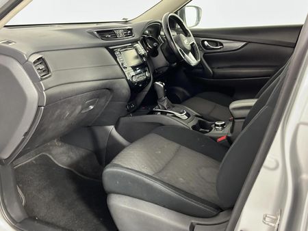 2022-Nissan-X-Trail-25-Acenta-4x4-Auto_8