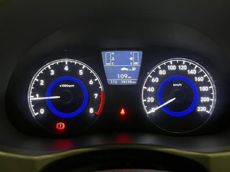 2018-Hyundai-Accent-16-GLS-Fluid_10