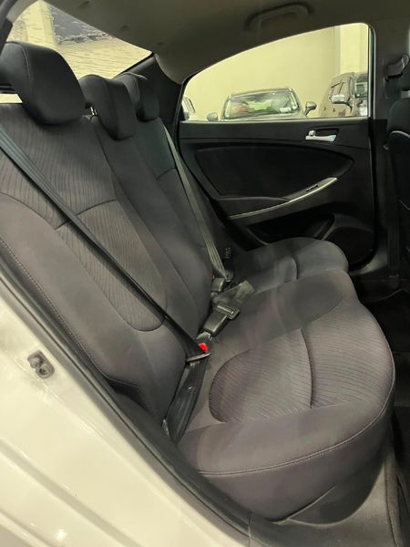 2018-Hyundai-Accent-16-GLS-Fluid_11