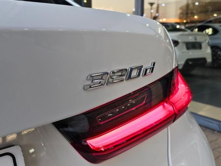 2025-BMW-3-Series-320d-M-Sport-Auto_4