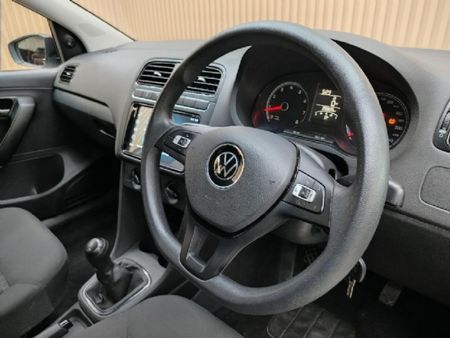 2024-Volkswagen-Polo-Vivo-14-Life_9