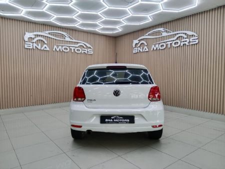 2022-Volkswagen-Polo-Vivo-14-Trendline-5-dr_5