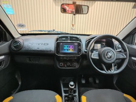 2023-Renault-Kwid-10-Climber_8