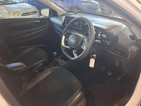 2025-Hyundai-i20-12-Premium_2
