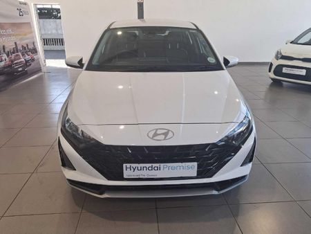 2025-Hyundai-i20-12-Premium_7
