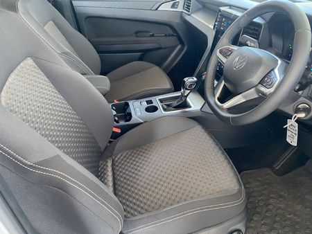 2025-Volkswagen-Amarok-20-TDI-125kW-Life-Auto-Double-Cab_7