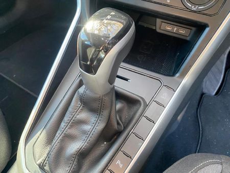 2025-Volkswagen-Taigo-10-TSI-Life-Auto_25