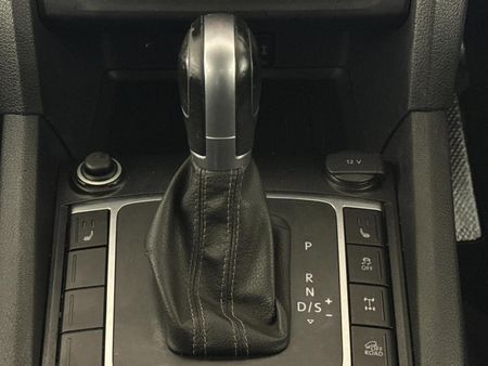 2017-Volkswagen-Amarok-30-TDI-Highline-4Motion-Auto-Double-Cab_9