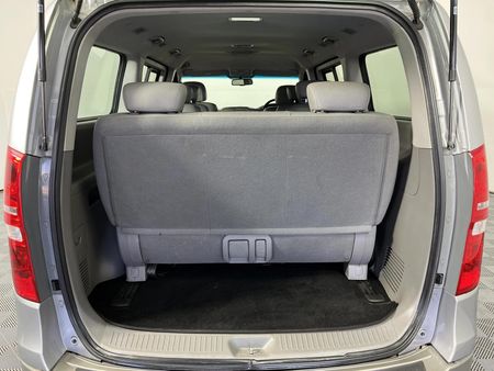 2019-Hyundai-H-1-25-CRDi-Elite-Auto-12-seat_13