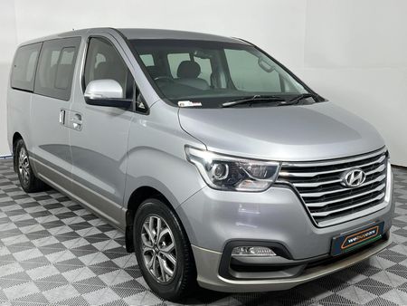 2019-Hyundai-H-1-25-CRDi-Elite-Auto-12-seat_16