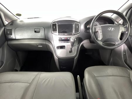 2019-Hyundai-H-1-25-CRDi-Elite-Auto-12-seat_1