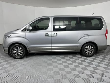 2019-Hyundai-H-1-25-CRDi-Elite-Auto-12-seat_19
