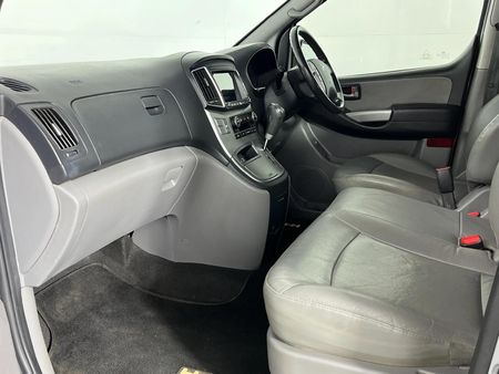 2019-Hyundai-H-1-25-CRDi-Elite-Auto-12-seat_8