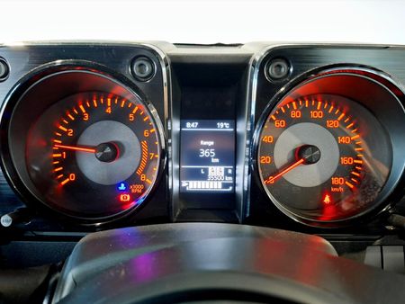 2024-Suzuki-Jimny-15-GLX-AllGrip-5-Door_13