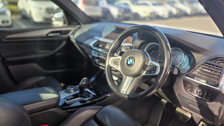 2018-BMW-X3-xDrive20d-M-Sport_5
