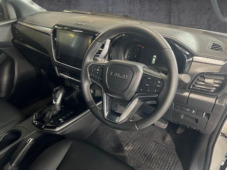2026-Isuzu-D-Max-30-DDI-LSE-4x4-Auto-E-Cab_12