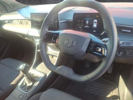 2026-MG-MG3-15-Comfort_12