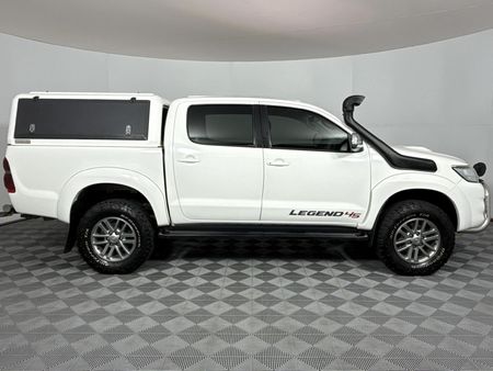 2015-Toyota-Hilux-30-D-4D-Legend-45-4x4-Double-Cab_17