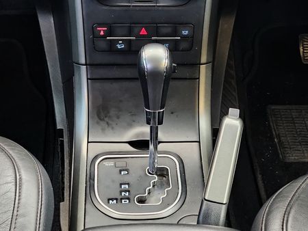 2017-Mahindra-XUV-500-22D-mHawk-7-seat-W8-Auto_10