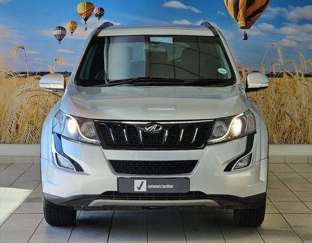 2017-Mahindra-XUV-500-22D-mHawk-7-seat-W8-Auto_1