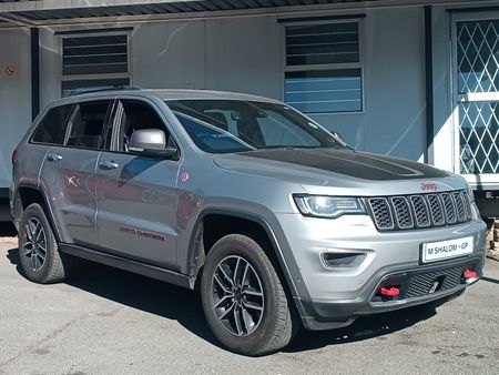 2022-Jeep-Grand-Cherokee-36-Trailhawk_0