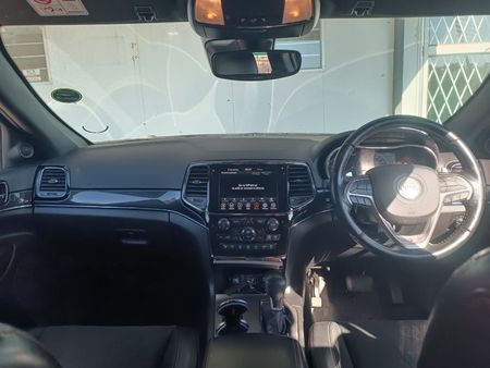 2022-Jeep-Grand-Cherokee-36-Trailhawk_9