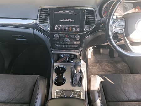 2022-Jeep-Grand-Cherokee-36-Trailhawk_7