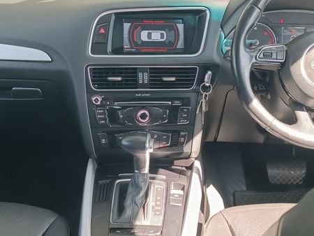 2015-Audi-Q5-20-TDI-quattro-S-Auto_9
