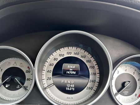 2013-Mercedes-Benz-C-Class-C-180-BE-Coupe-Auto_8