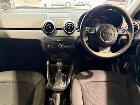 2014-Audi-A1-Sportback-14-TFSI-Attraction-Auto_8