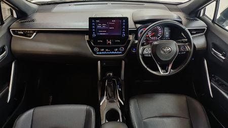 2024-Toyota-Corolla-Cross-18-XS_5