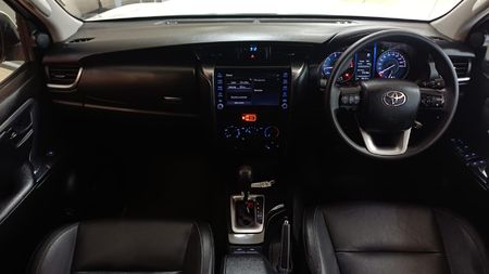 2024-Toyota-Fortuner-24-GD-6-4x4-Auto_5