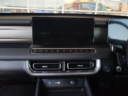 2026-GWM-P-Series-P300-24TD-LT-Double-Cab-Auto_19