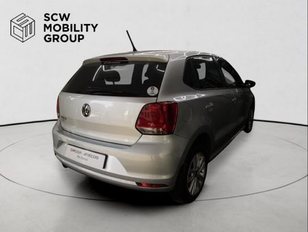 2022-Volkswagen-Polo-Vivo-16-Comfortline-Auto-5-dr_3